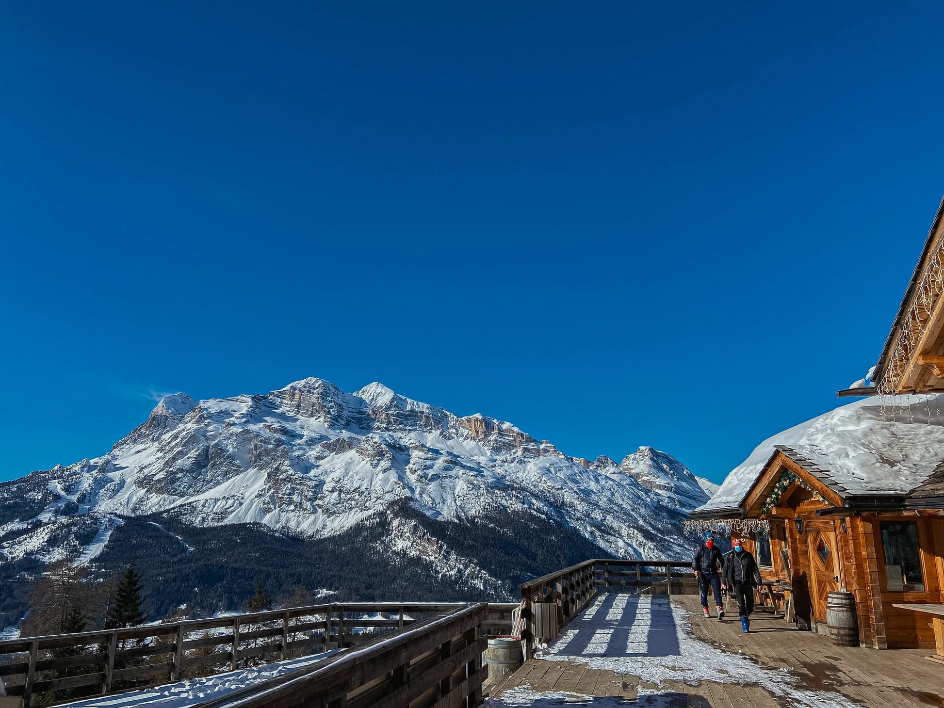 Discesa in slittino dal Rifugio Mietres