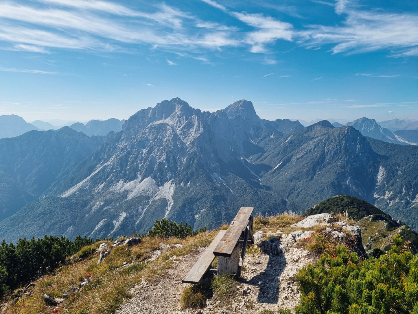 Escursione ad anello del Monte Vualt