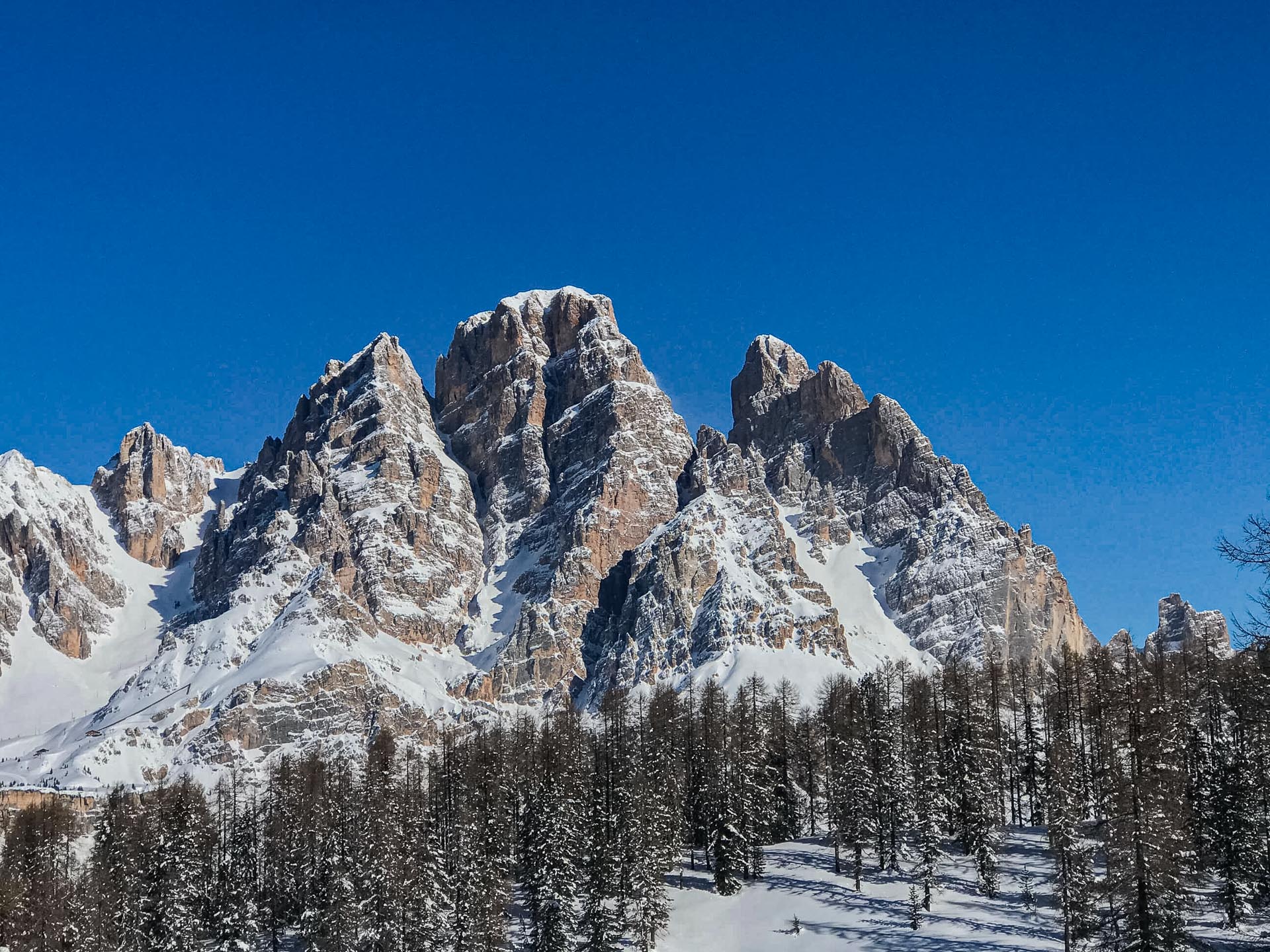 Sci alpinismo e ciaspolata alla Capanna Tondi