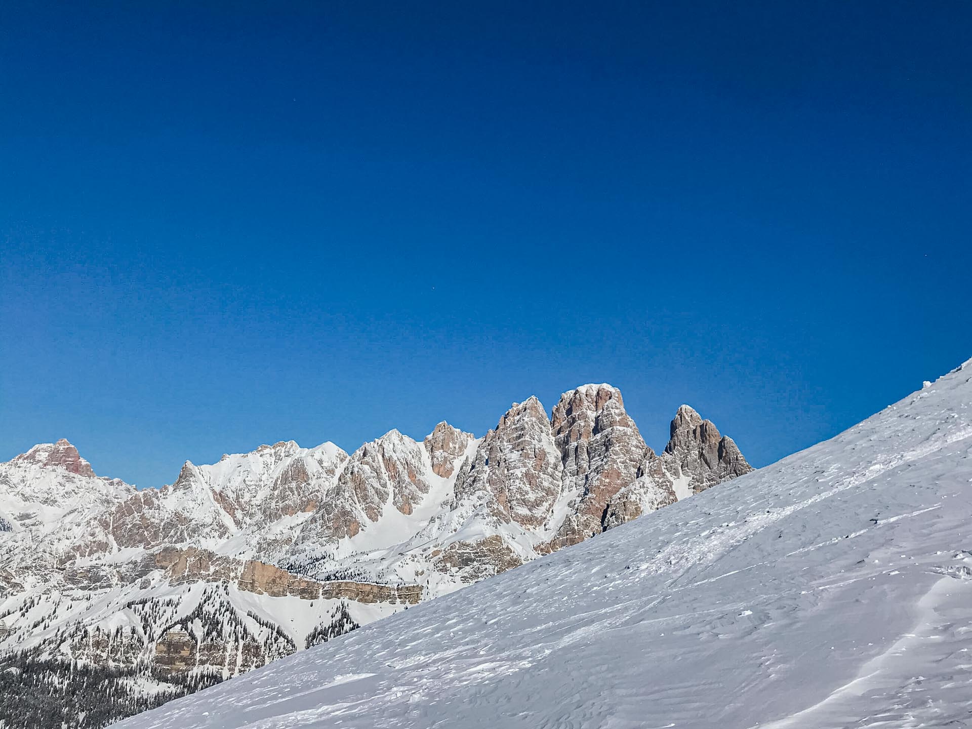 Sci alpinismo e ciaspolata alla Capanna Tondi