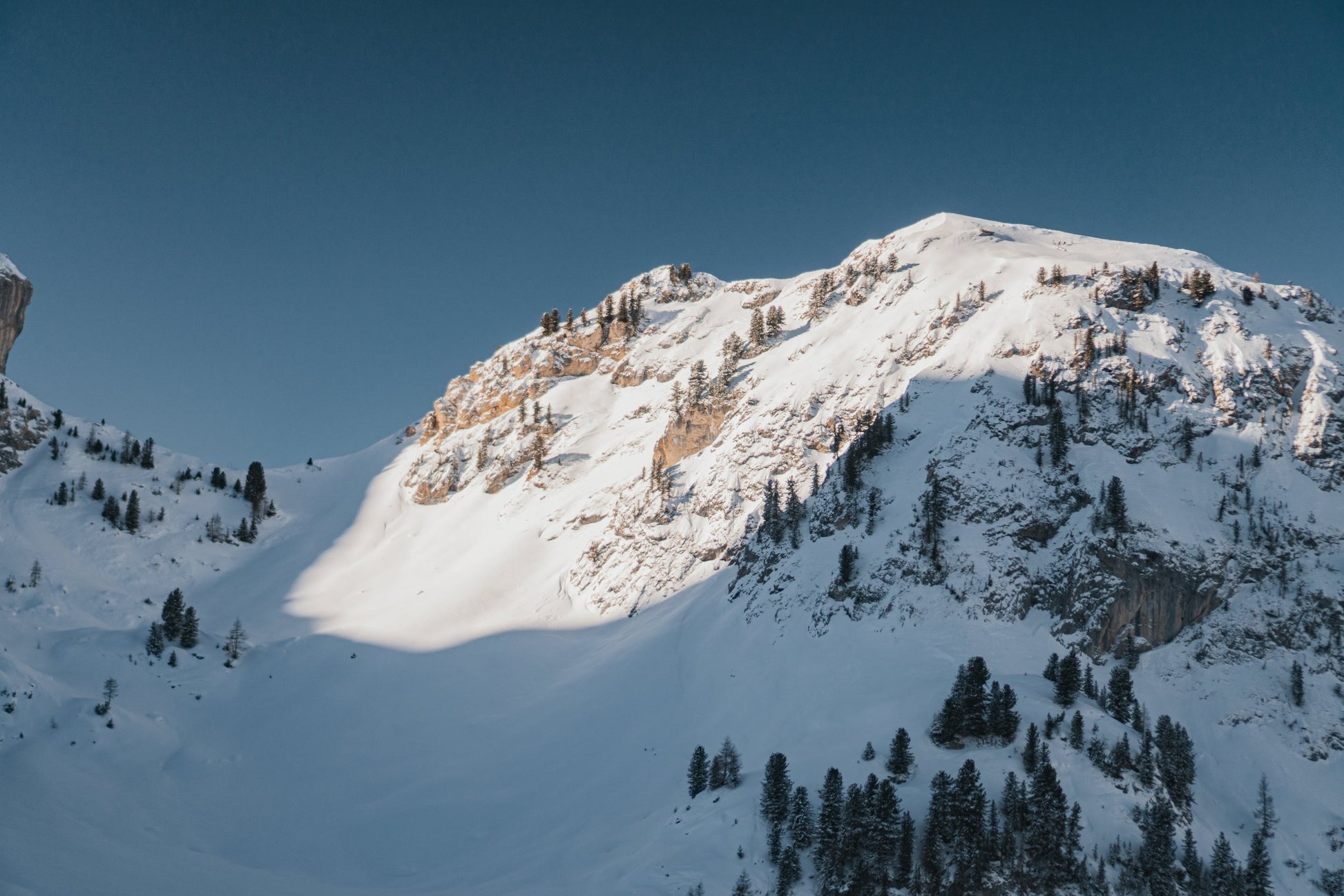 Sci alpinismo e ciaspolata al Mondeval