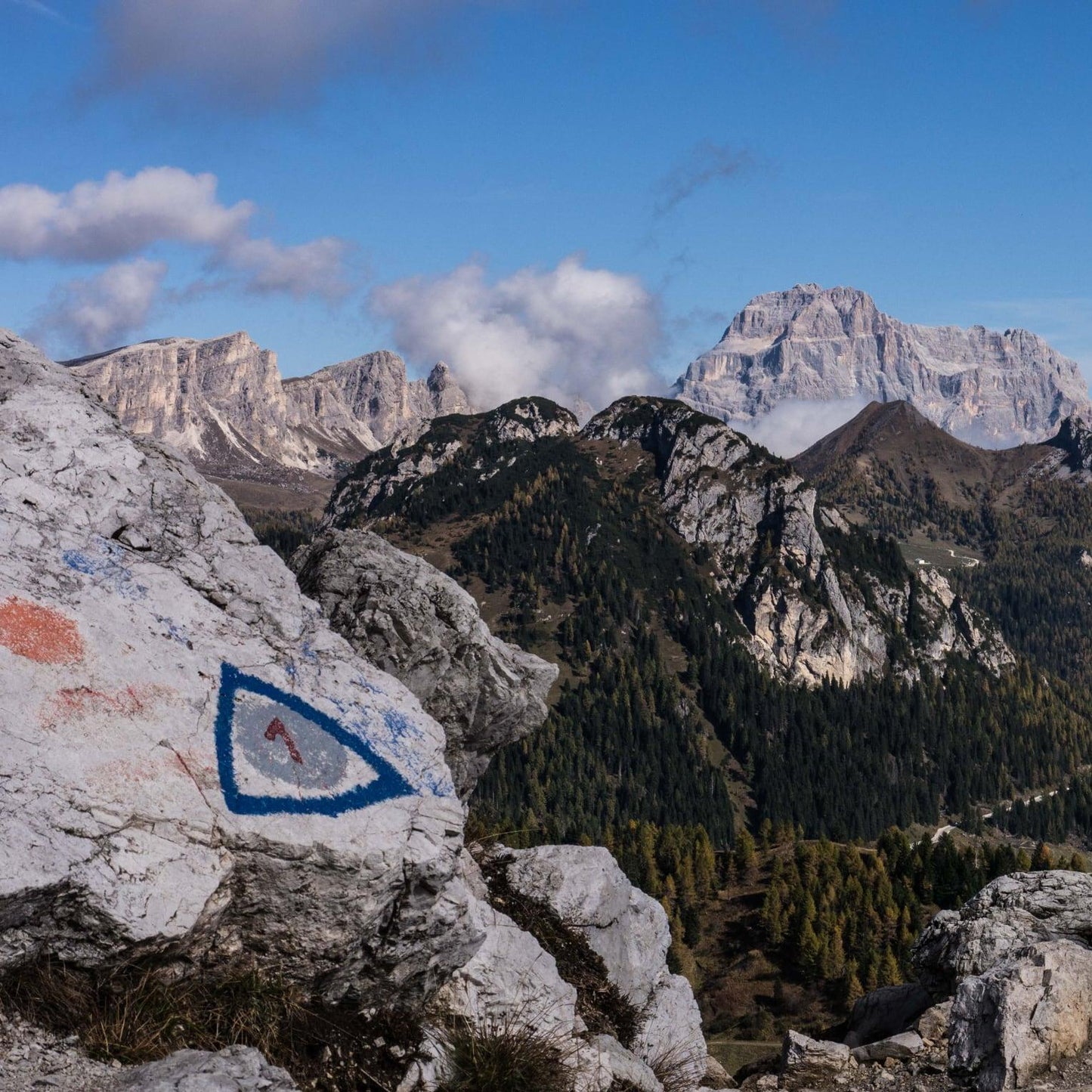 8 giorni fra tenda e Natura: Altavia 1 delle Dolomiti ⛺️✨⛰️ - Dolomist