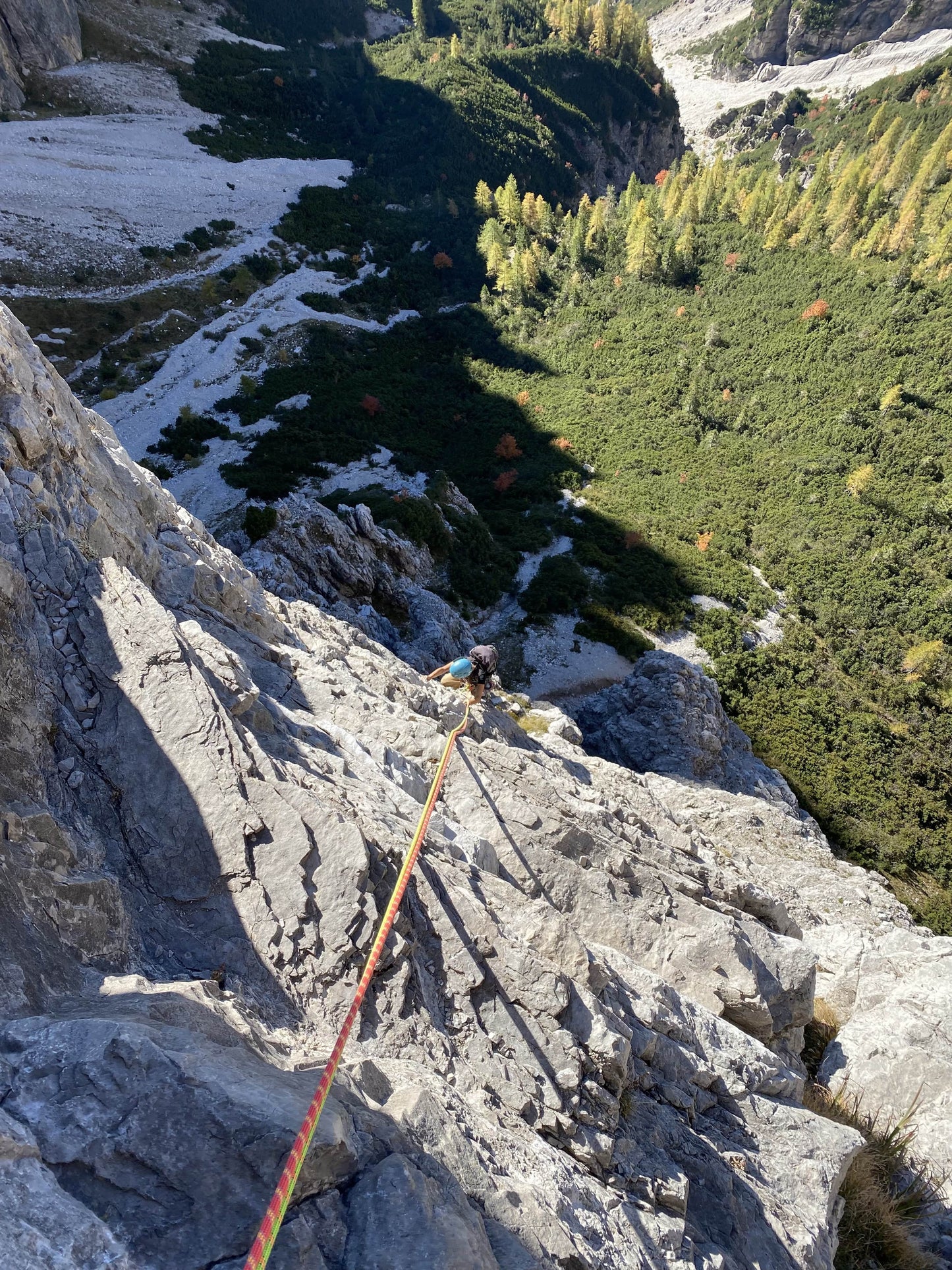 Campanile di Val Montanaia: conquista la cima, notte in Rifugio e masterclass arrampicata - Dolomist