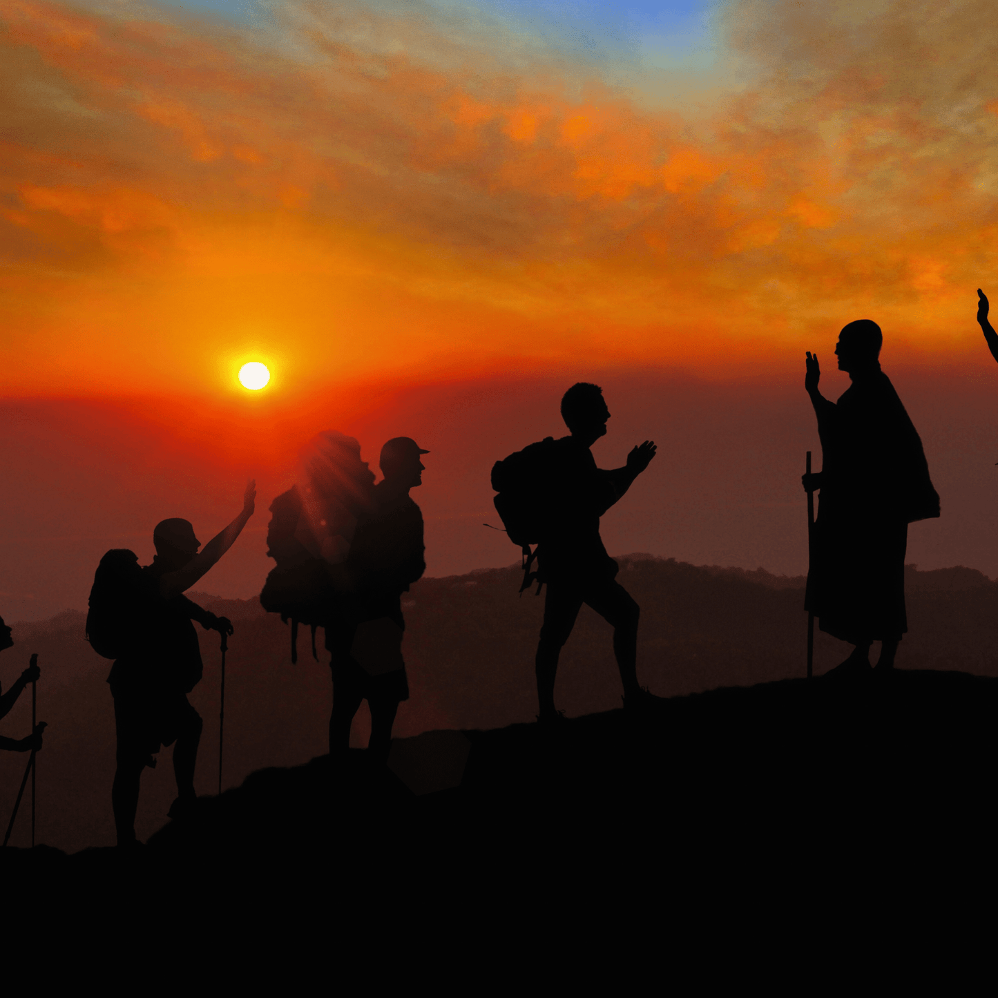 Escursione al tramonto al Monte Cuarnan: i sussurri delle Rune - Dolomist