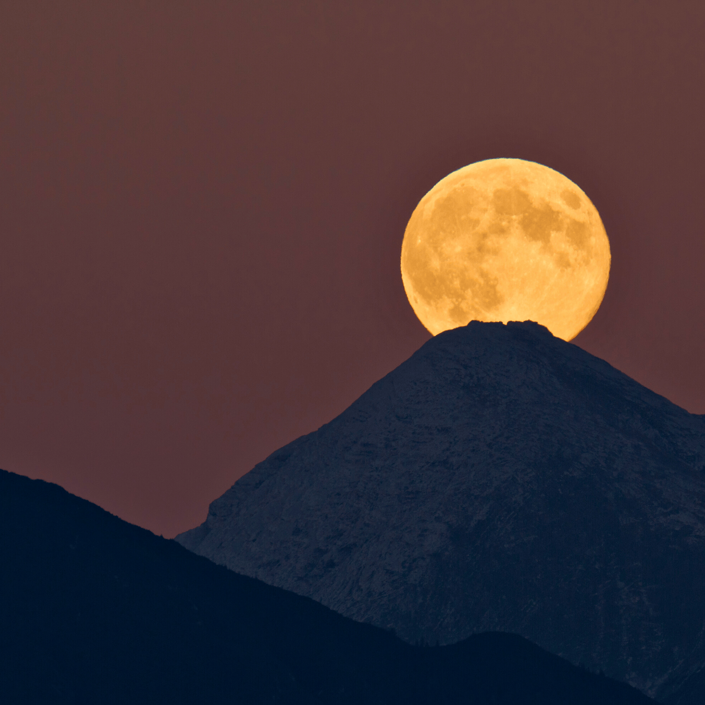 Escursione al tramonto al Monte Cuarnan: i sussurri delle Rune - Dolomist