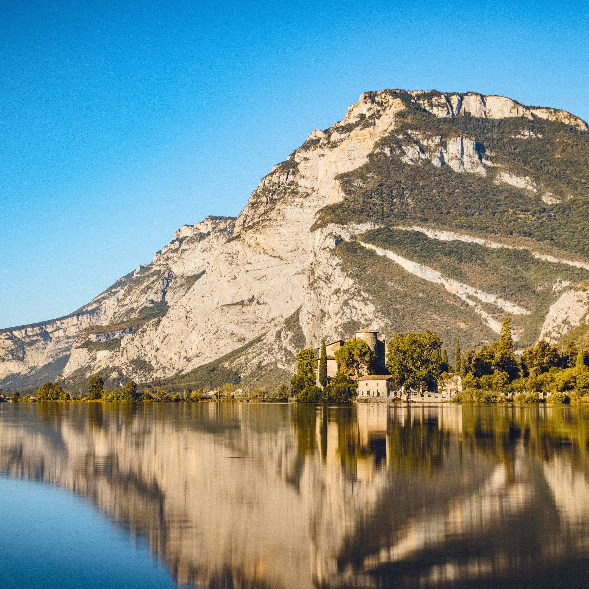Self-guided trek E5: da Merano al lago di Garda - Dolomist