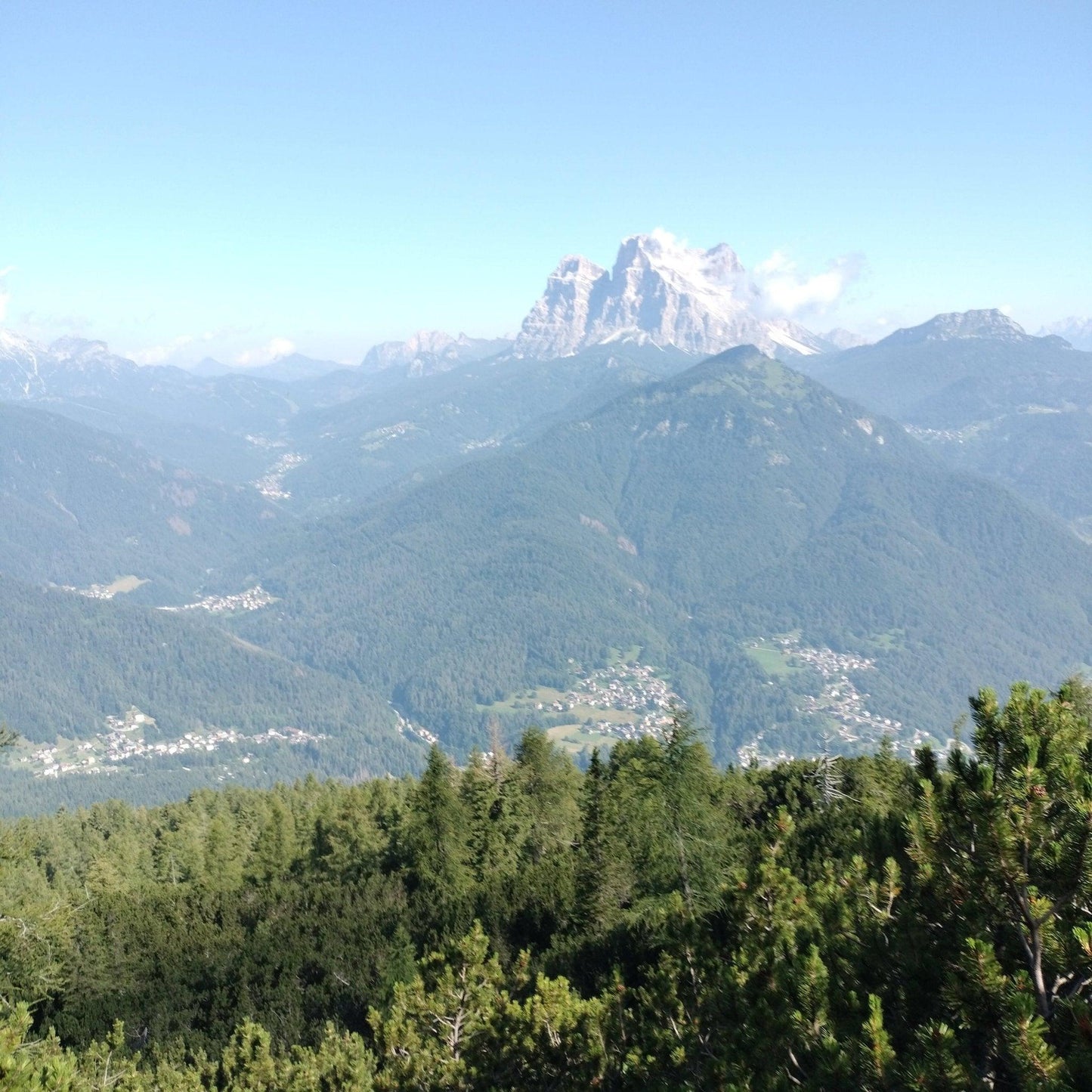 Notte in Rifugio Sora'l Sass e yoga all'alba nelle Dolomiti ππ‘π§π½ββοΈ - Dolomist