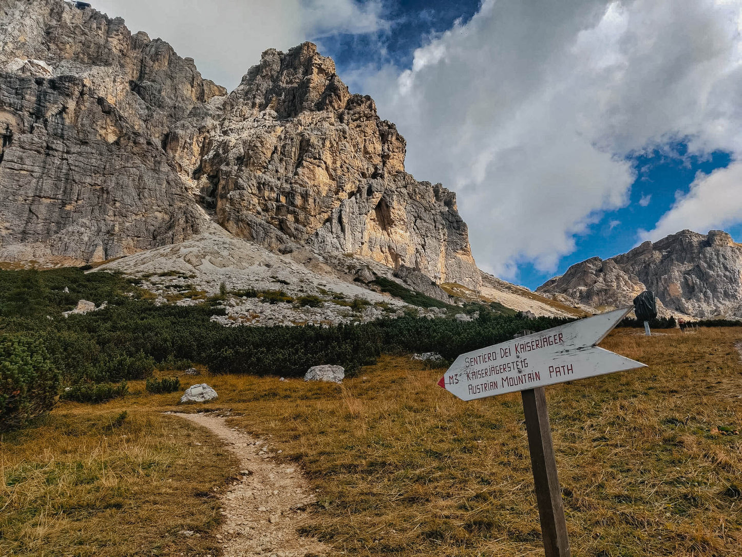 Escursione e sentiero Kaiserjager al Rifugio Lagazuoi