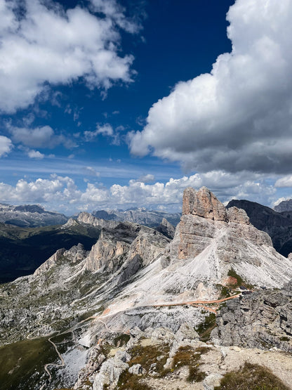 Escursione al Rifugio Averau e Rifugio Nuvolau e Cinque Torri