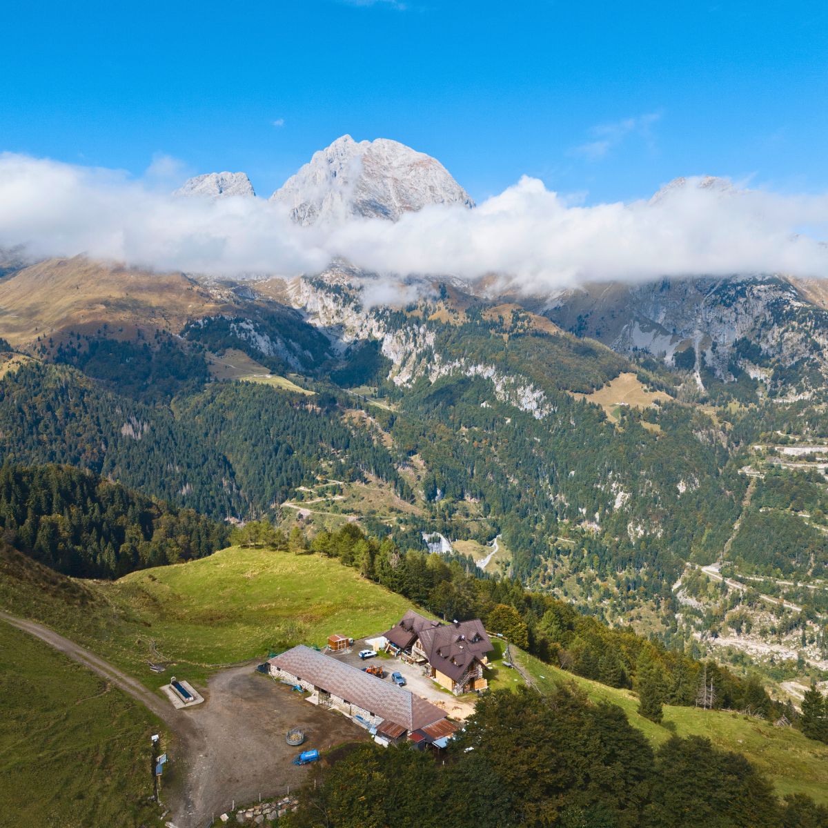 4 giorni di MADE Trek self-guided: da Rifugio Tolazzi a Malga Pramosio - Dolomist