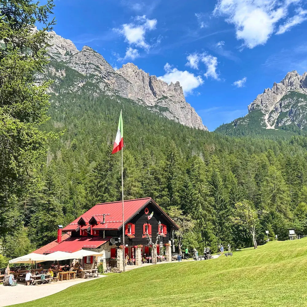 Wildnis-Trekking in den friaulischen Dolomiten: 7–10 Tage zwischen Berghütten und unberührter Natur