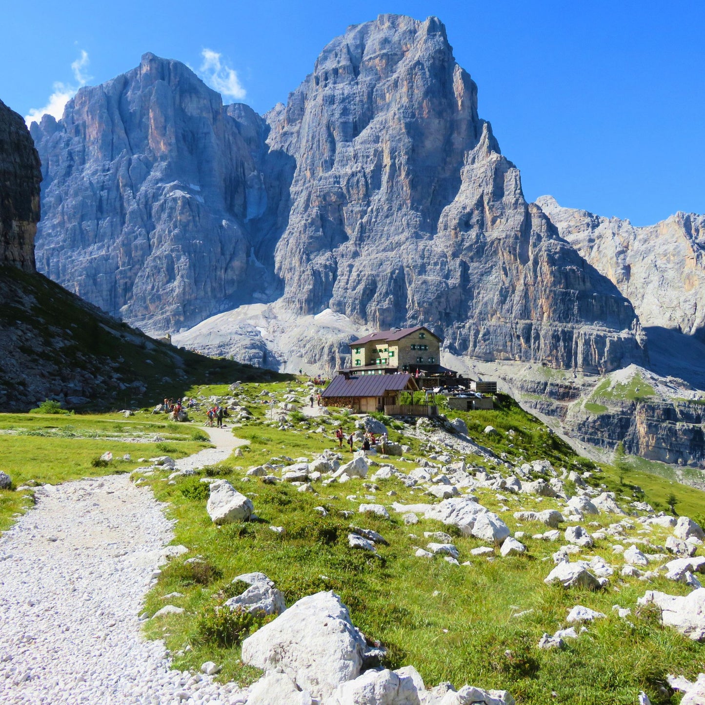 Trekking guidato di 4 giorni nelle Dolomiti di Brenta
