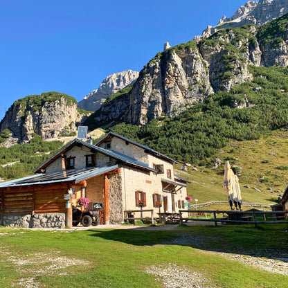 Trekking guidato di 4 giorni nelle Dolomiti di Brenta