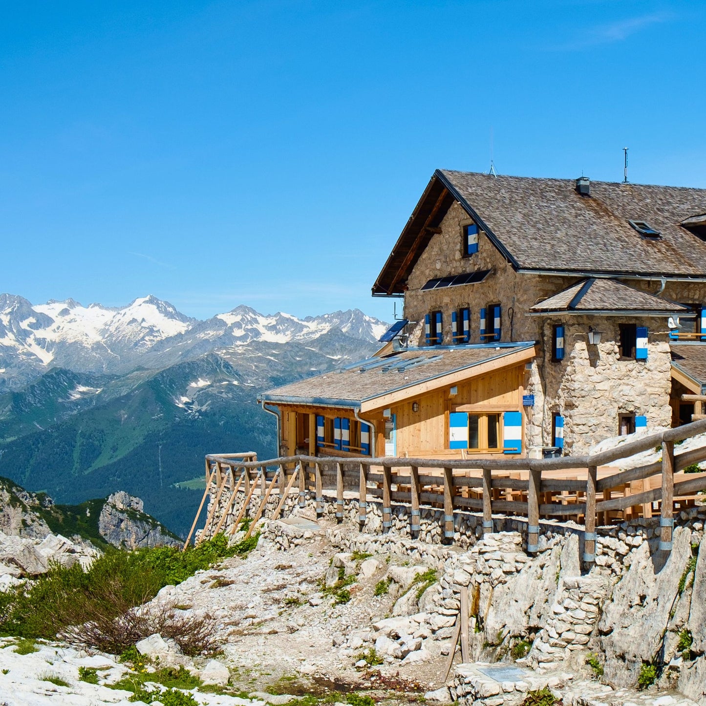 Trekking guidato di 4 giorni nelle Dolomiti di Brenta